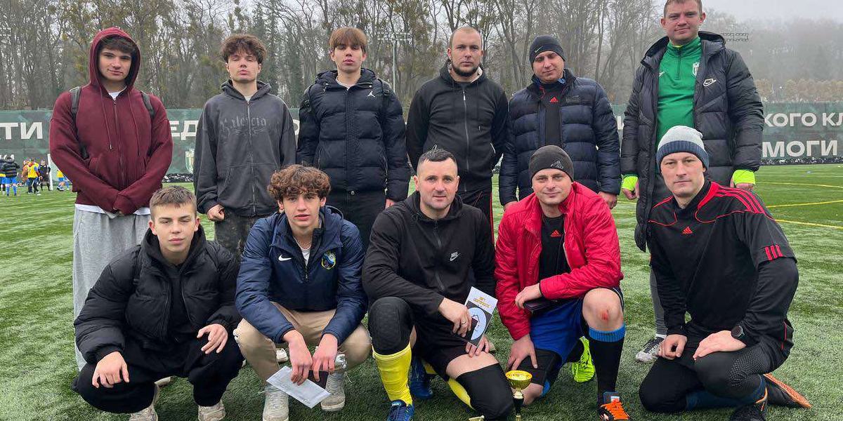 Збірна команда Львівської філії Європейського університету «Леви_ЄУ» — серед призерів благодійного футбольного турніру!