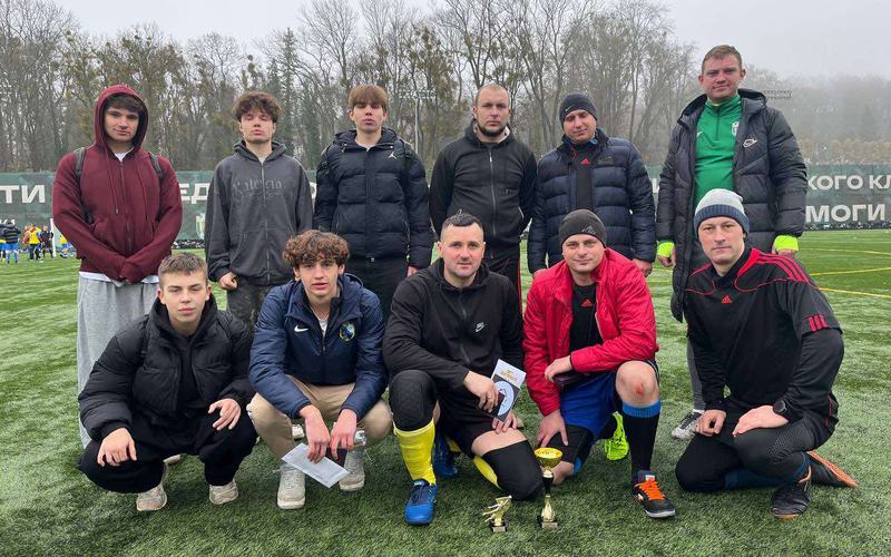 Збірна команда Львівської філії Європейського університету «Леви_ЄУ» — серед призерів благодійного футбольного турніру!